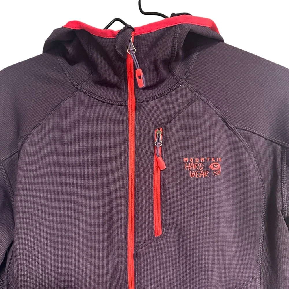 Mountain Hardware Lightweight Hooded Jacketet with Thumb Holes S/P